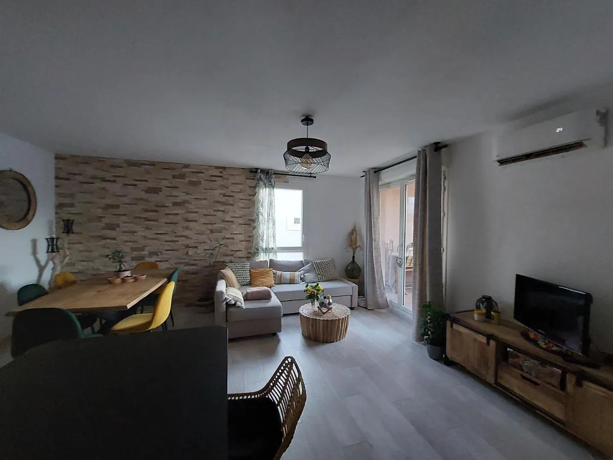 Appartement Aix-En-Provence 0*,  France